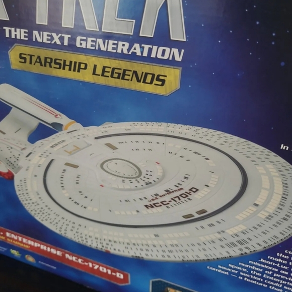 2014 Star Trek Next Generation Enterprise NCC-1701-D "All Good Things"  NIB - Picture 10 of 16
